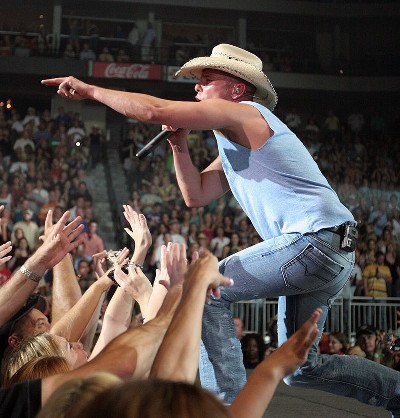 luke bryan grand ole opry