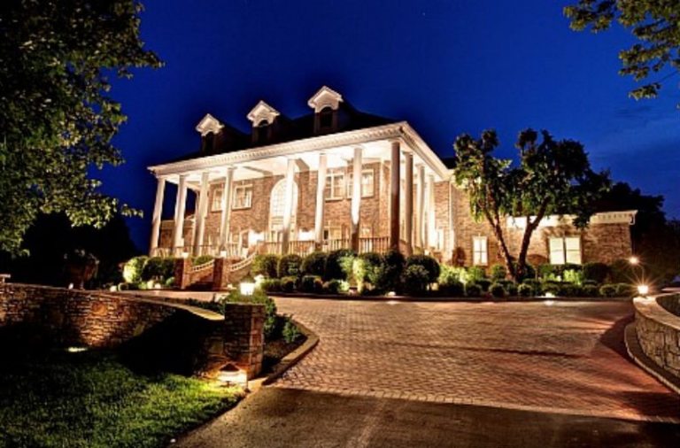 Country Gold Estate: Take a Peek in George Jones' Former Home