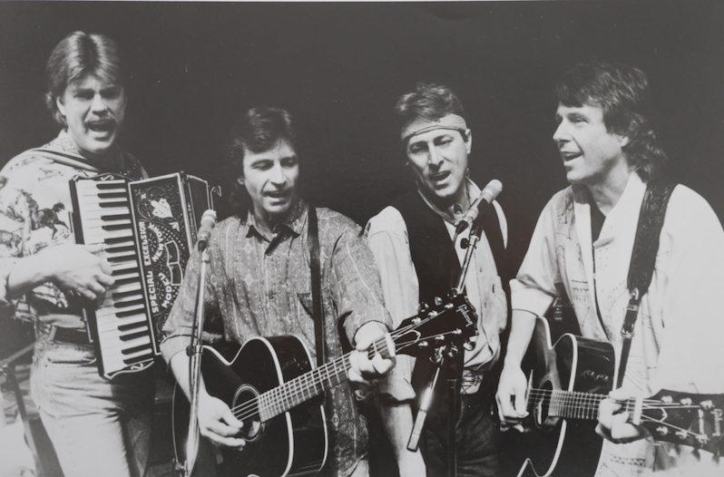 Will the Circle be Unbroken: How the Nitty Gritty Dirt Band's