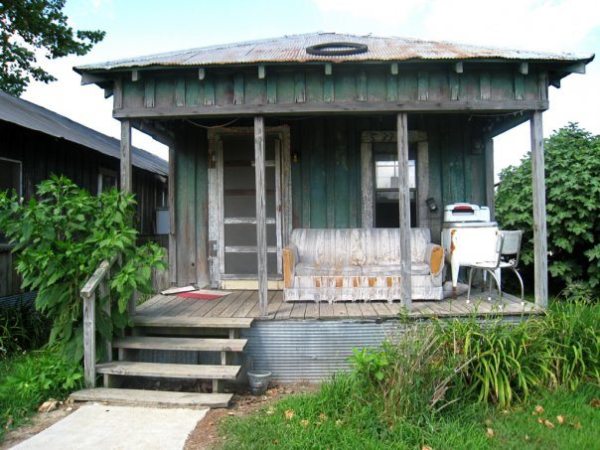 Shack Up In Mississippi's Shack Up Inn is a Uniquely Southern Vacation Spot