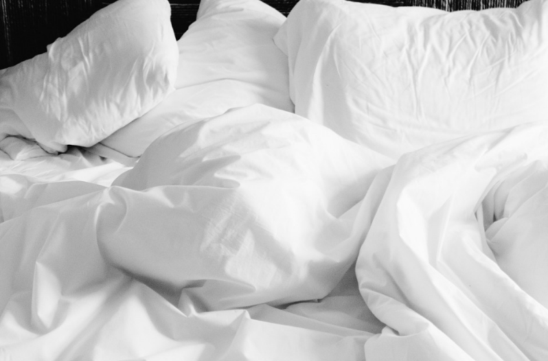 How To Fold A Fitted Sheet