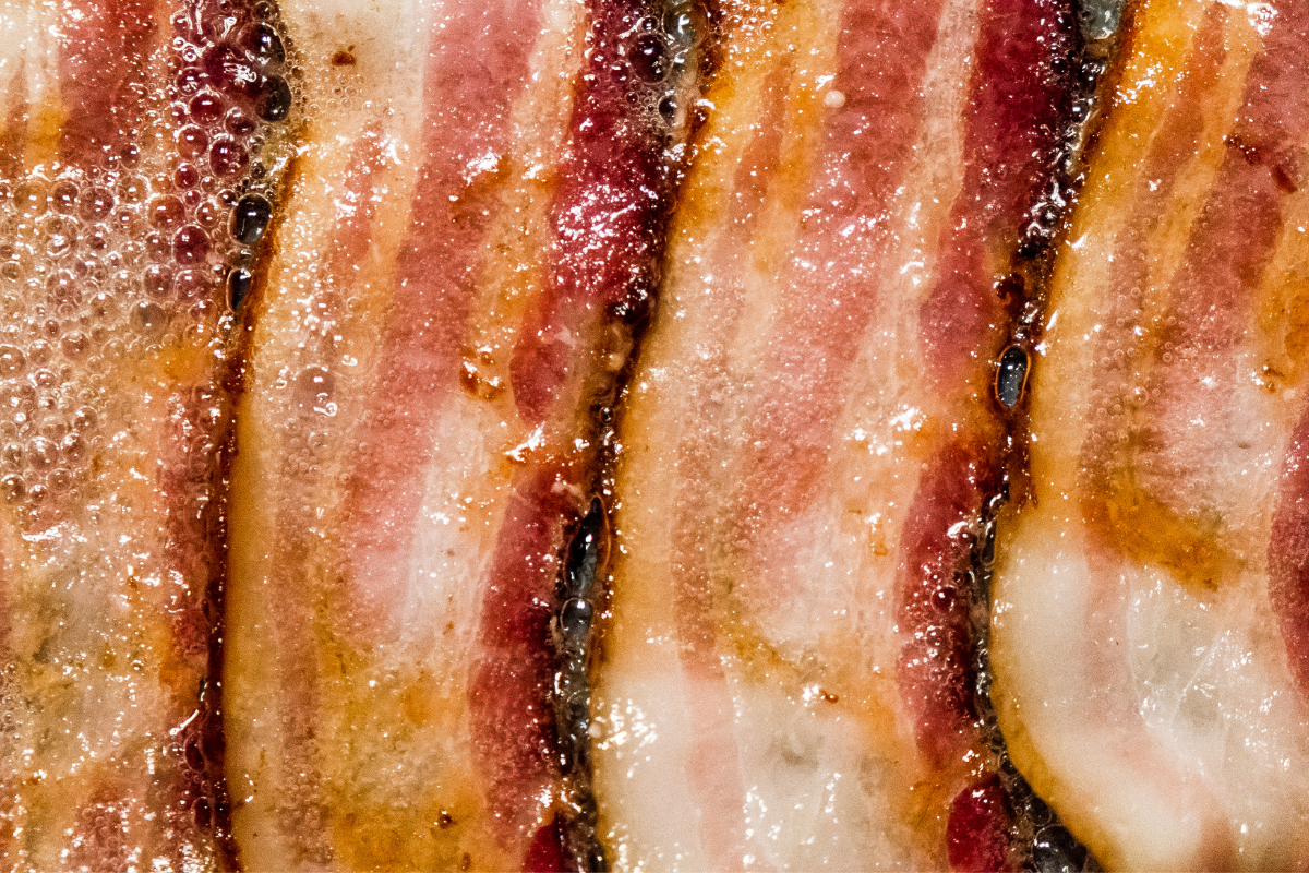 Is Bacon good for health? or bad? Health Benefits of Bacons 
