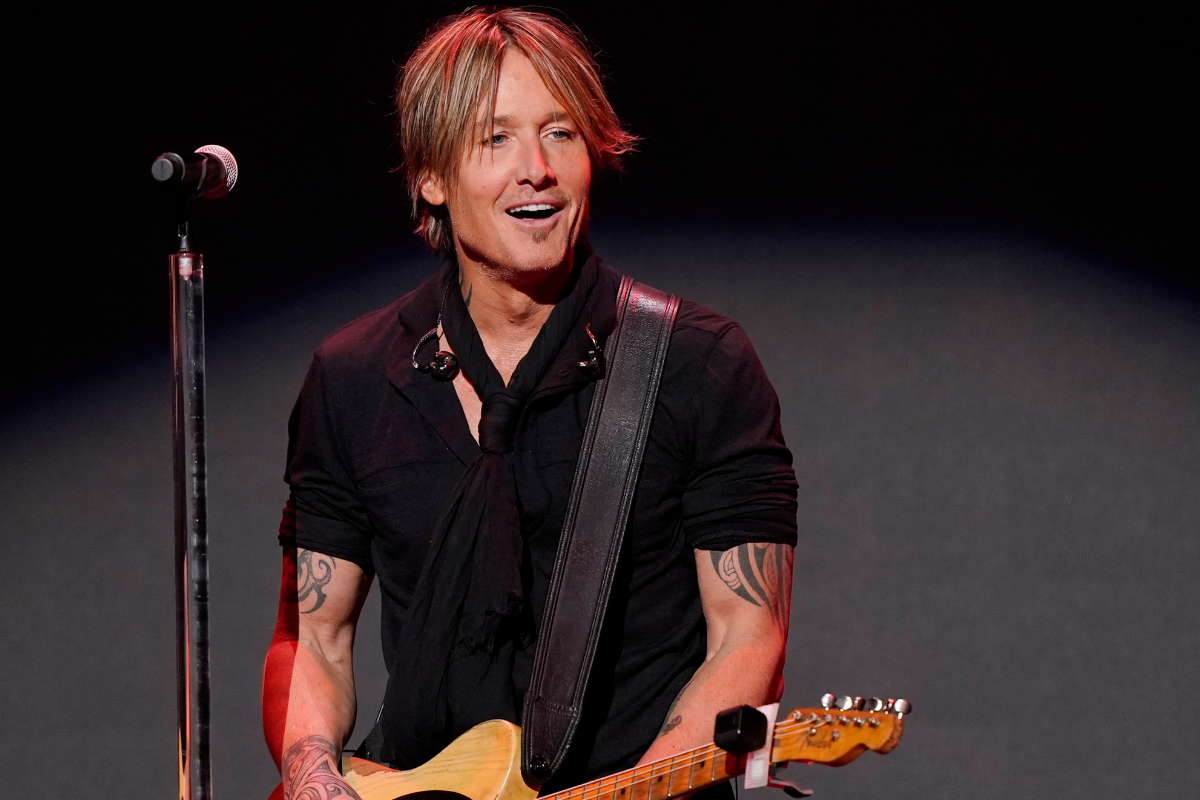 10 Memorial Day Songs to Add to Your Patriotic Playlist
