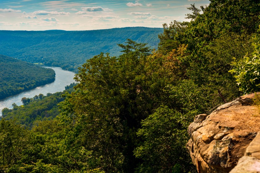 The Tennessee River Gorge from Signal Mountain near Chattanooga, Tennessee.