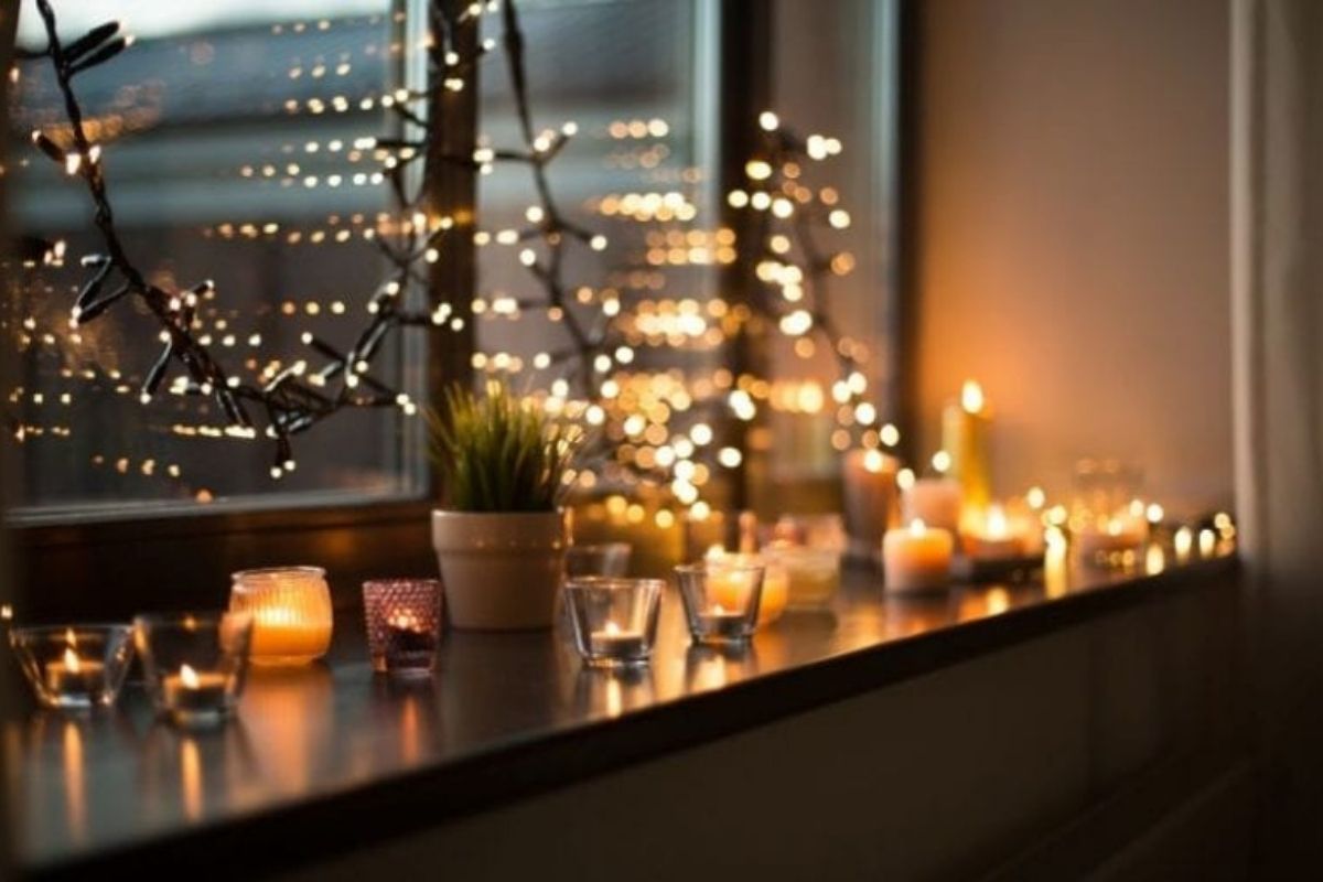 Fairy Lights for Bedrooms: Light Decor Inspiration For a Cozy Home