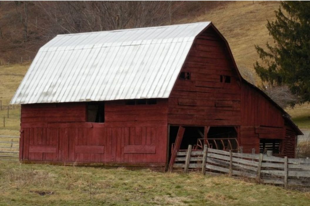 barn-658434_1920
