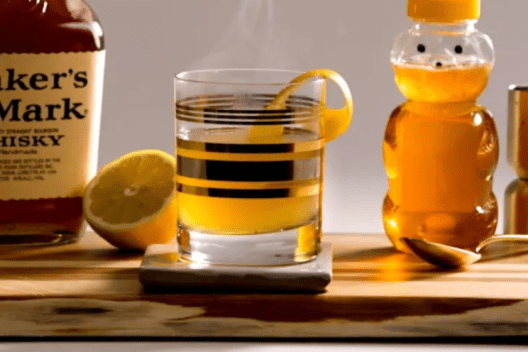 7 Best Cocktails to Combat the Common Cold