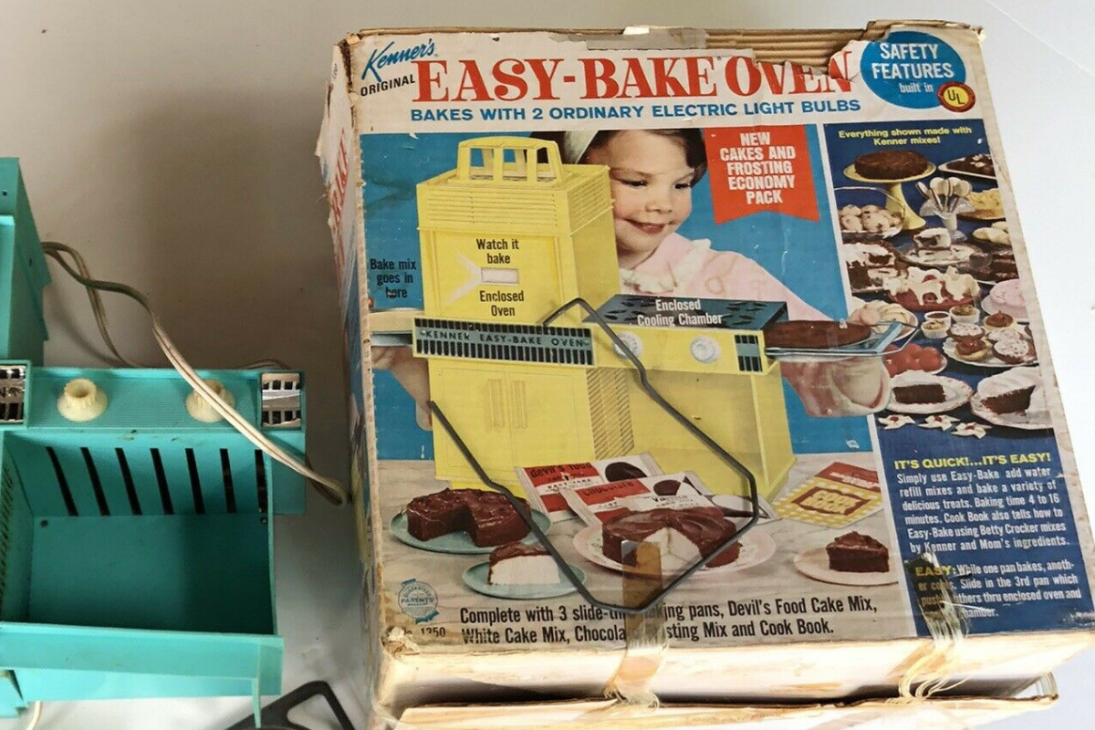 Using my Easy Bake Oven for the first time baking video for kids 
