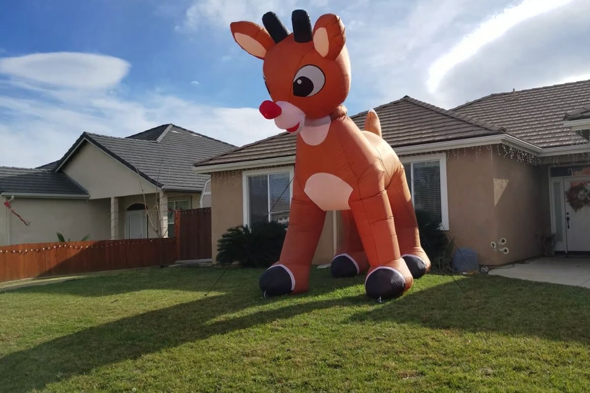 15 foot inflatable rudolph FI