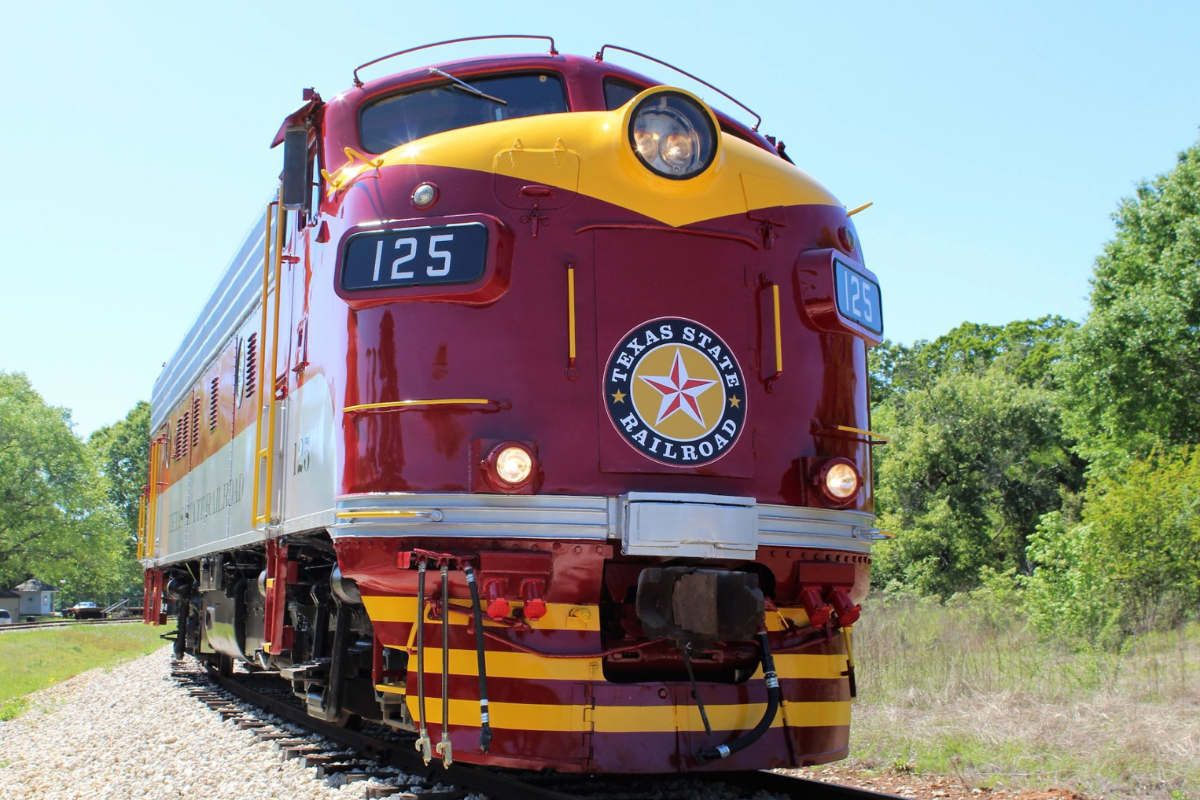 Texas Railroads & Trains  Passenger Trains & Polar Express