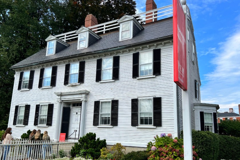 The Ropes Mansion