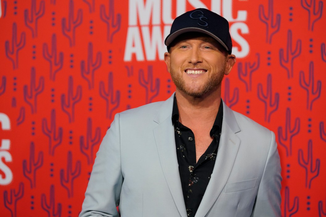 Cole Swindell Love You Too Late