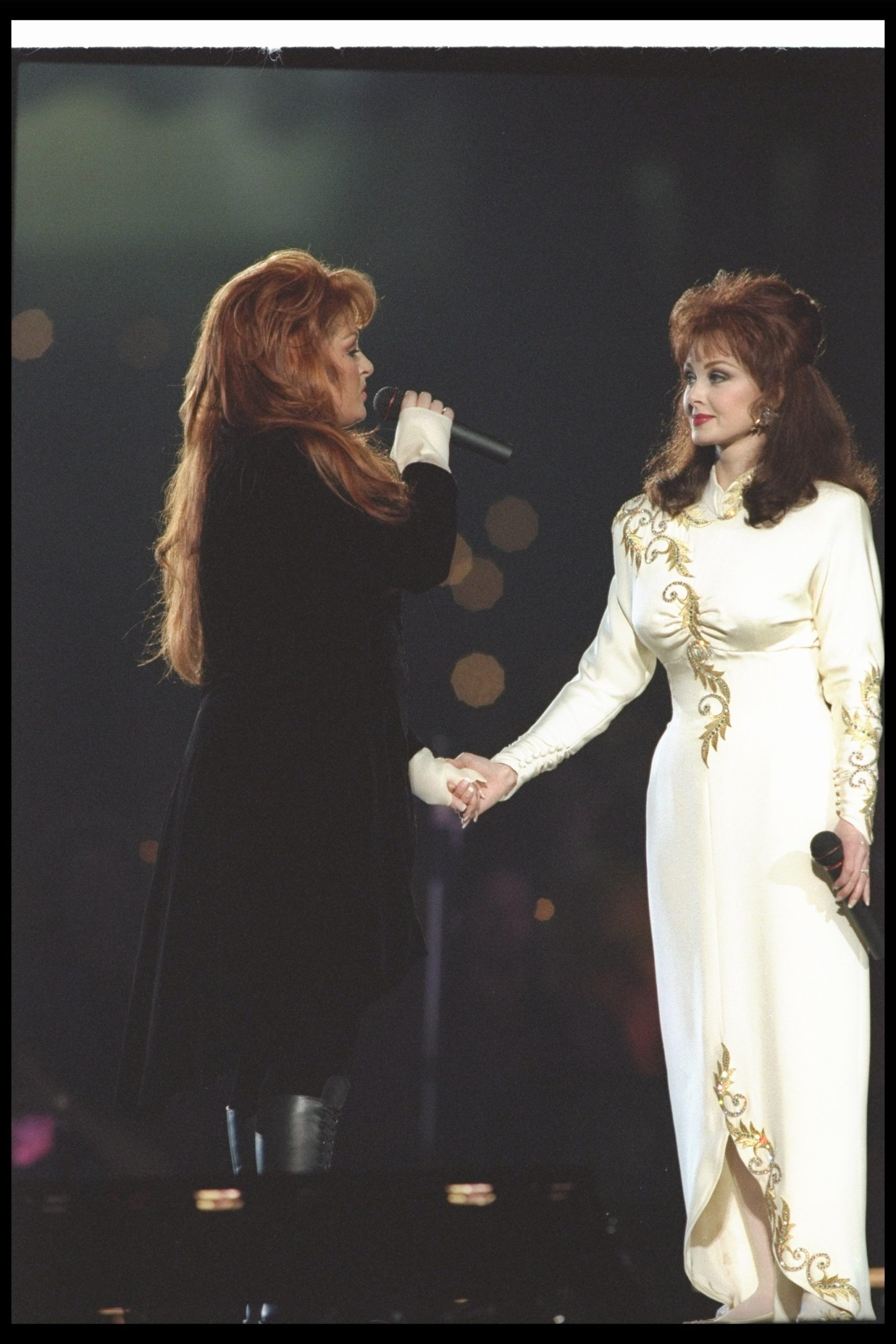 30 Jan 1994:  Naomi and Wynonna Judd perform during the half-time show for Super Bowl XXVIII between the Buffalo Bills and the Dallas Cowboys at the Georgia Dome in Atlanta, Georgia.  The Cowboys won the game, 30-13. 