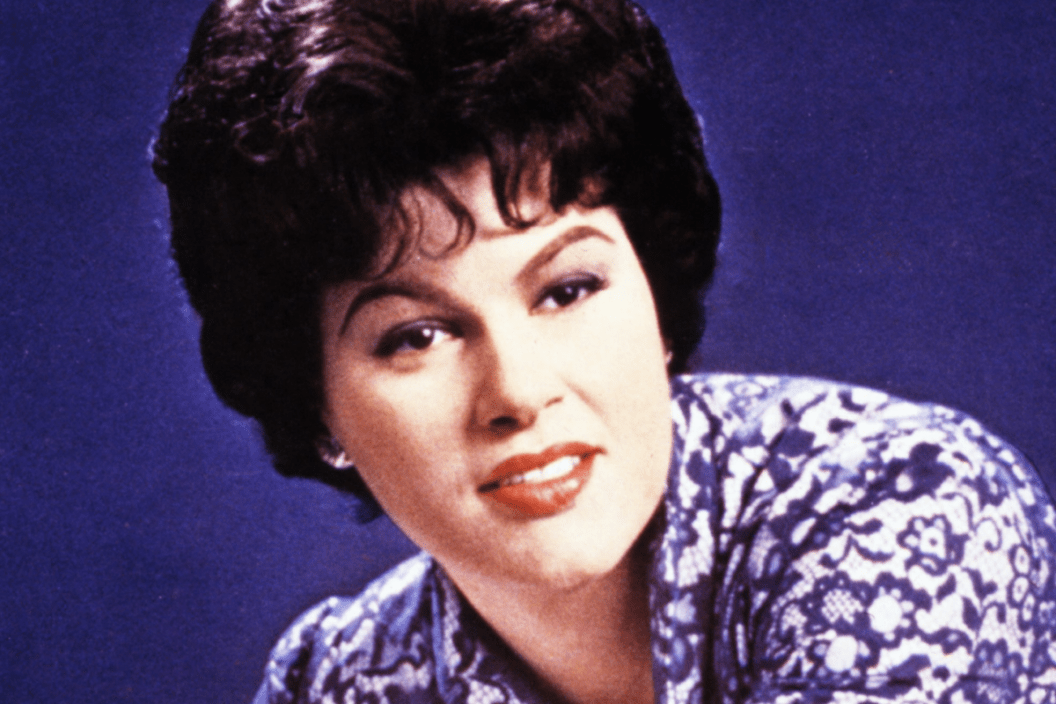 Photo of Patsy Cline, Posed portrait