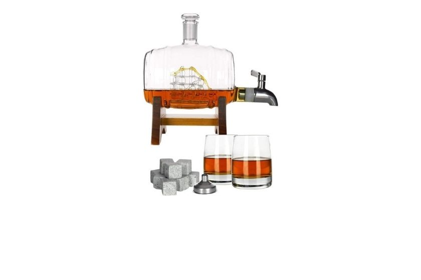 decanter whiskey set (looks like a barrel) with two glasses and whiskey rocks