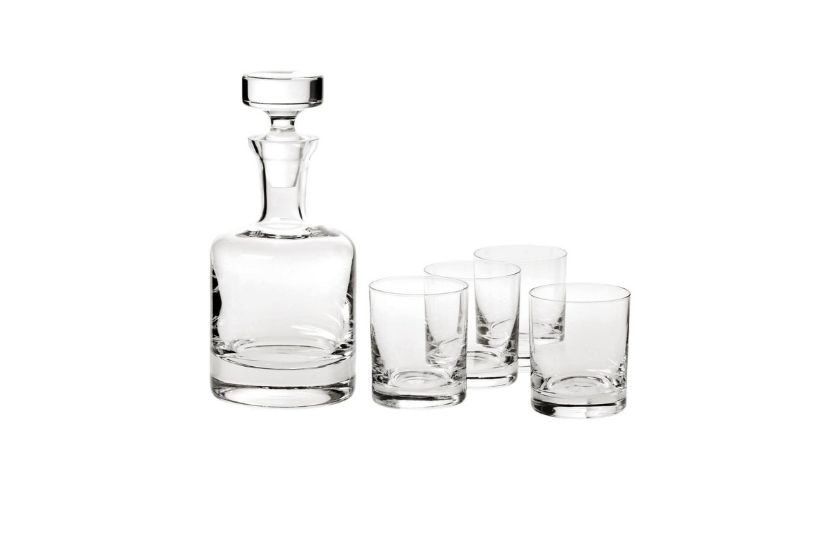 decanter whiskey set (one decanter and four glasses). 