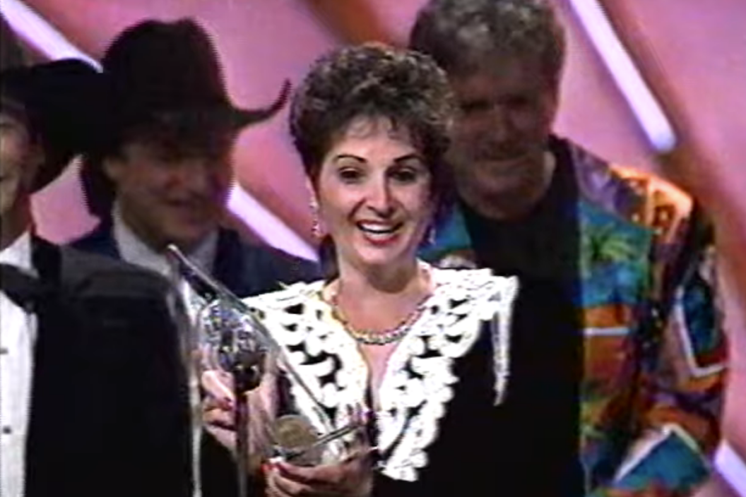 what george jones song won cma award