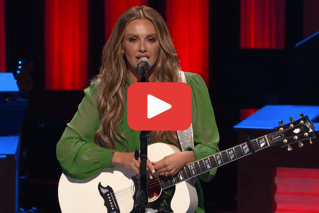 Screengrab of Carly Pearce's Oct. 4, 2022 appearance on the Grand Ole Opry.