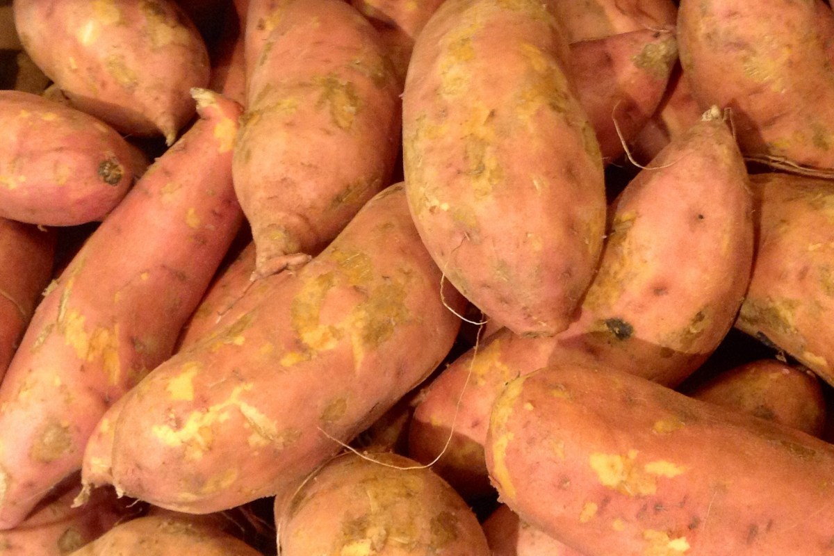 Sweet Potatoes Whole Fresh, 3 lb Bag