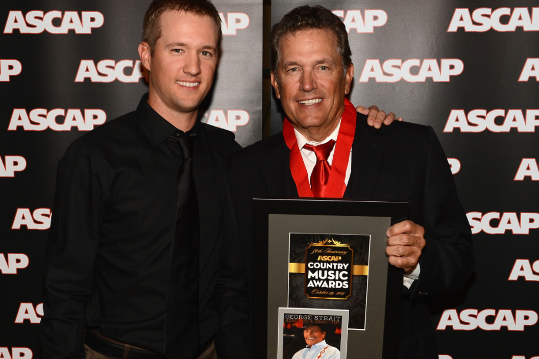 Bubba Straight and George Strait poses with award at the 50th Annual ASCAP Country Music Awards at the Gaylord Opryland Hotel on October 29, 2012 in Nashville, Tennessee.