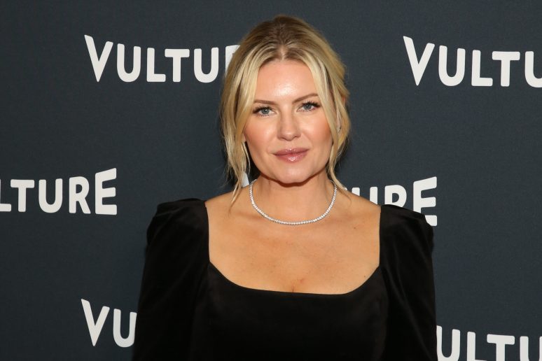 LOS ANGELES, CALIFORNIA - NOVEMBER 13: Actress Elisha Cuthbert attends the 2022 Vulture Festival Los Angeles at The Hollywood Roosevelt on November 13, 2022 in Los Angeles, California. 