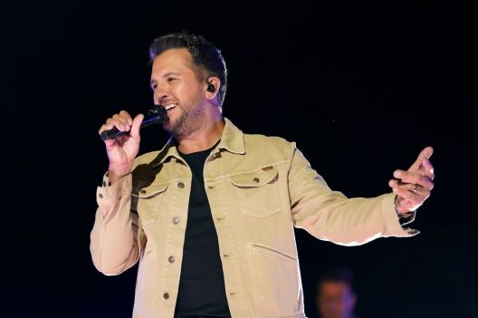 Luke Bryan Performs 'Down to One' at the 2021 CMT Music Awards