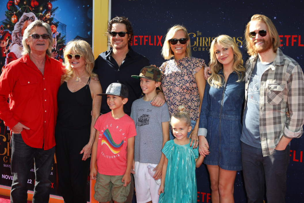 (Top L-R) Goldie Hawn, Kurt Russell, Oliver Hudson, Erinn Bartlett, Meredith Hagner, and Wyatt Russell, (Bottom L-R) Rio Hudson, Bodhi Hawn Hudson, and Wilder Brooks Hudson attend 'The Christmas Chronicles' Premiere on November 12, 2018 in Los Angeles, California. (