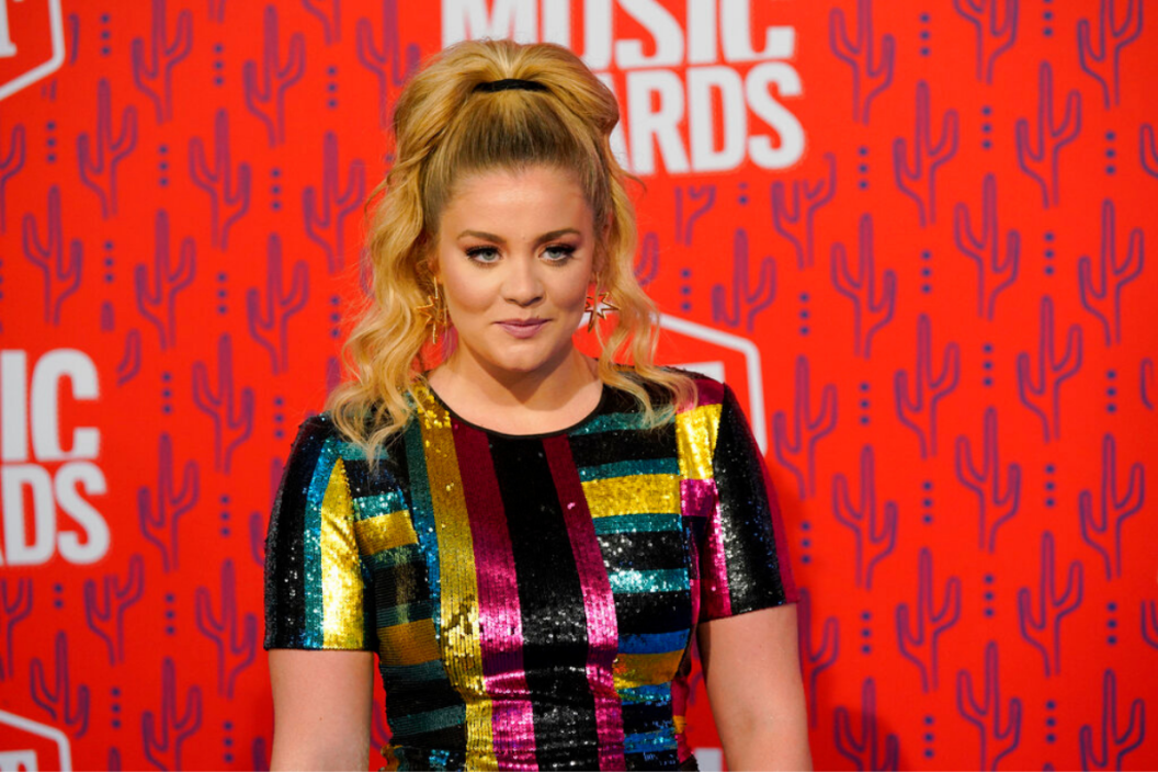 lauren alaina hallmark