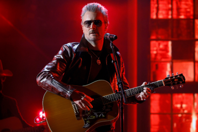 Sexy Country Songs: 12 of the Best, from Dierks Bentley to Eric Church