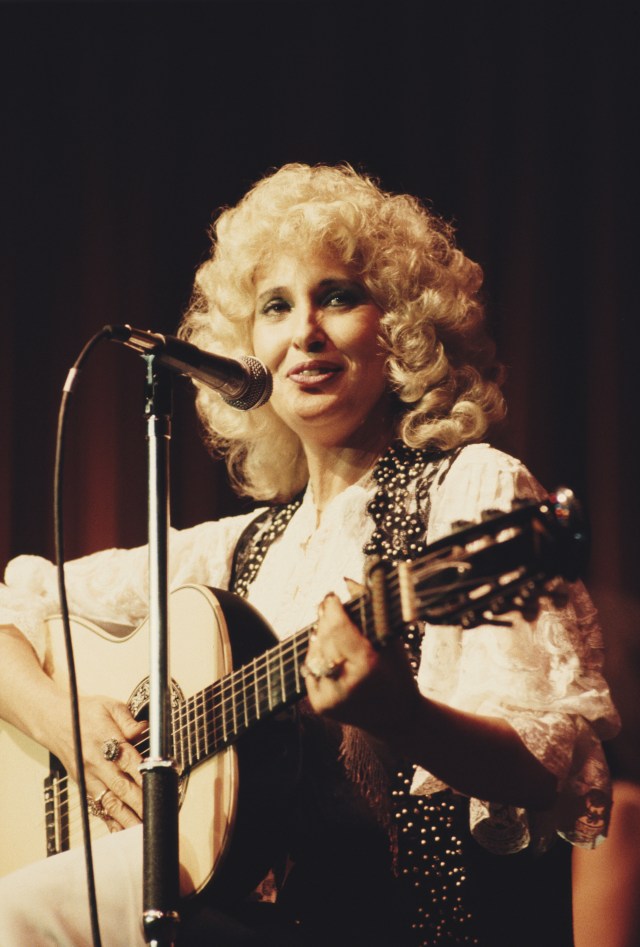 10 Signature Songs by Country Music Legends