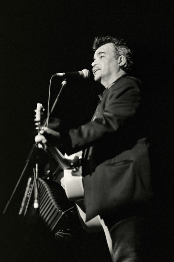 FORT COLLINS, CO - SEPTEMBER 30: John Prine performs in concert at the Lincoln Center on September 30, 1994 in Fort Collins, Colorado.