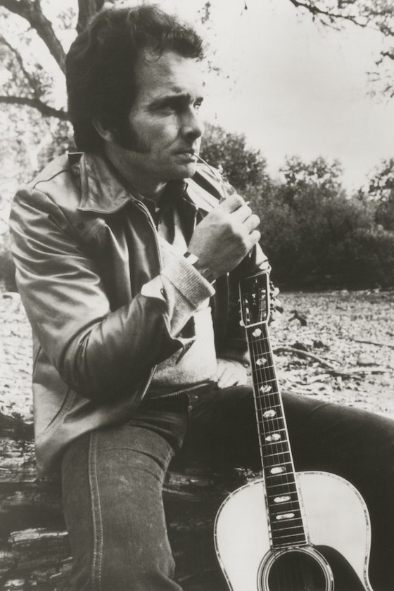 EARLY 1970s: Country singer Merle Haggard poses for a candid portrait in the early 1970's. 