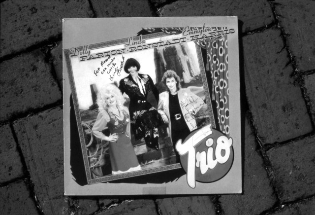 photo of Trio album cover featuring Dolly Parton, Linda Ronstadt and Emmylou Harris