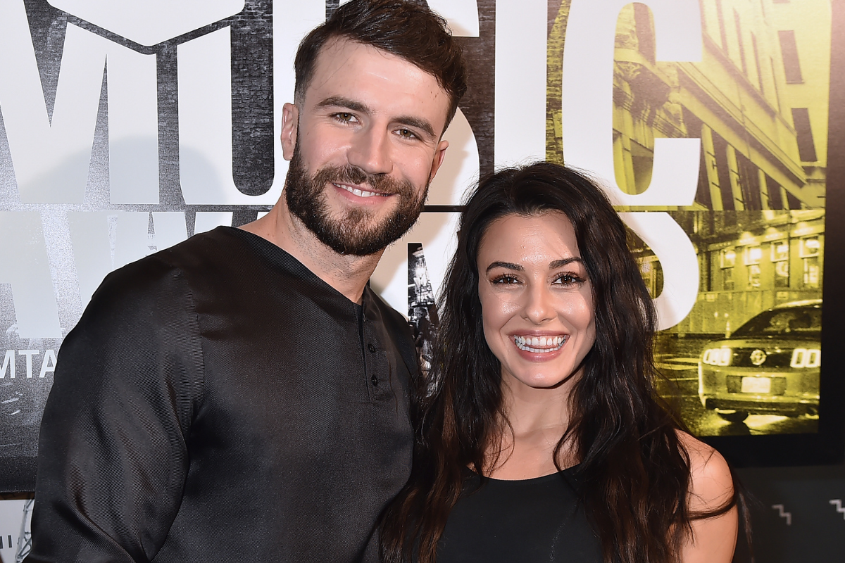 Singer-songwriter Sam Hunt (L) and Hannah Lee Fowler (R) attend the 2017 CMT Music Awards at the Music City Center on June 7, 2017 in Nashville, Tennessee. (Photo by Jeff Kravitz/FilmMagic)