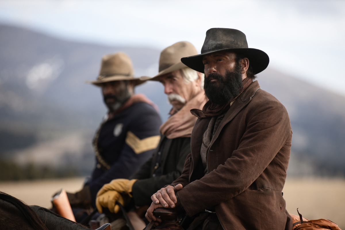 LaMonica Garrett as Thomas, Sam Elliott as Shea, and Tim McGraw as James Dutton on '1883'