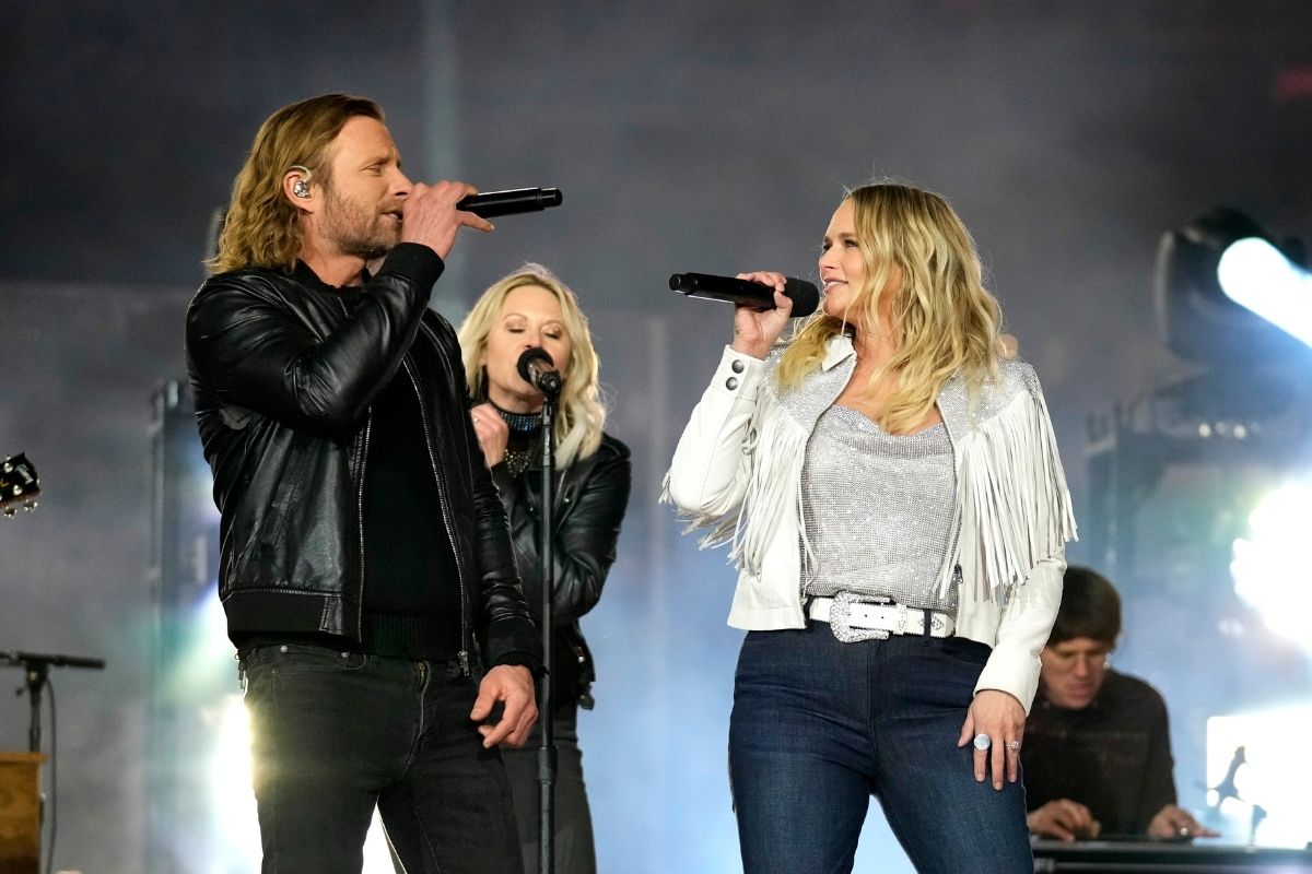Country Music Superstars Miranda Lambert and Dierks Bentley to Headline  Entertainment for 2022 NHL Stadium Series Outdoor Game