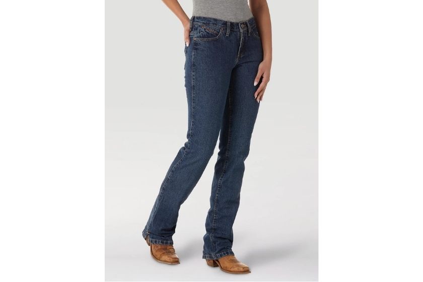 what to wear to a rodeo - wrangler jeans for women