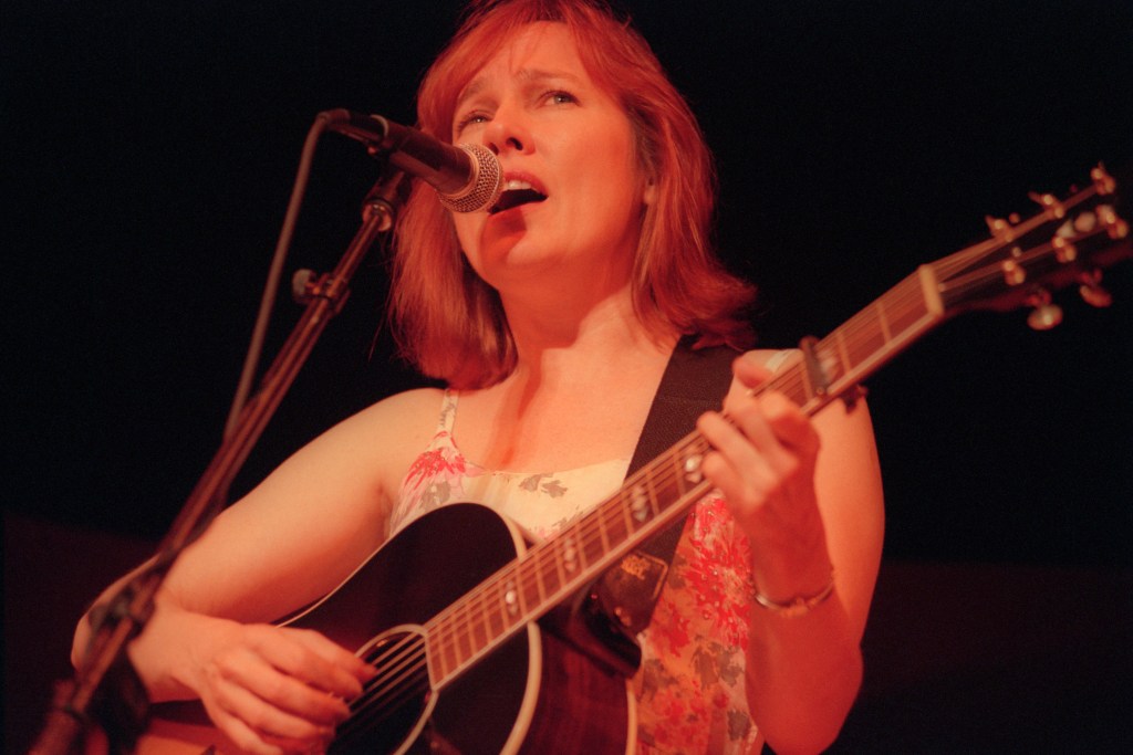 Iris DeMent performing at Town Hall on Thursday night, September 16, 1999.(Photo by Hiroyuki Ito/Getty Images)