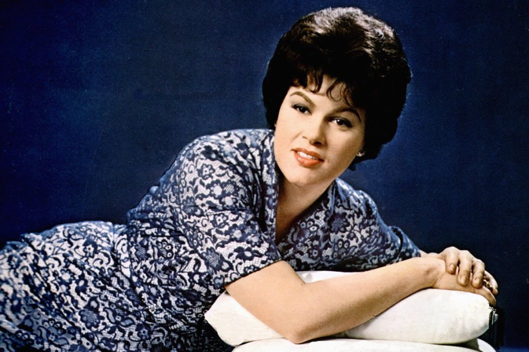 UNSPECIFIED - JANUARY 01: (AUSTRALIA OUT) Photo of Patsy CLINE; Posed portrait