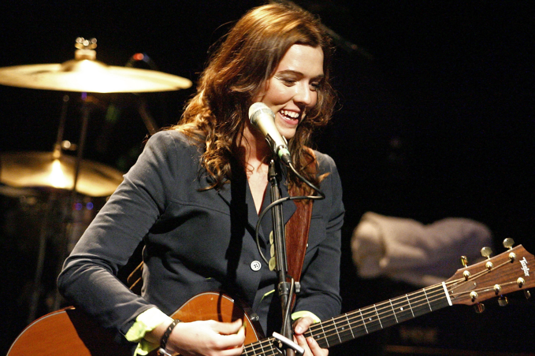 Singer/Songwriter Brandi Carlile performs onstage at the Troubadour on April 3, 2007 in Los Angeles, California. (Photo by Trish Tokar/Getty Images)
