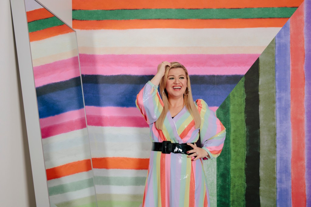 Kelly Clarkson poses for a portrait at the NBCUniversal lot where her show is filmed in Universal City, California September 26, 2019
