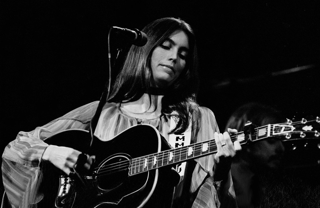 Emmylou Harris performing at the Auditorium Theater in Chicago, Illinois, March 13, 1977. 