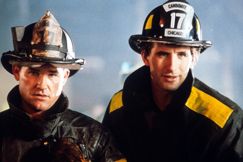 Kurt Russell and William Baldwin as firemen in a scene from the film 'Backdraft', 1991