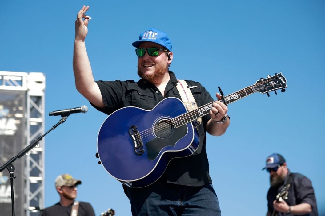 Singer Luke Combs performs prior to the NASCAR Cup Series 64th Annual Daytona 500 at Daytona International Speedway on February 20, 2022 in Daytona Beach, Florida.