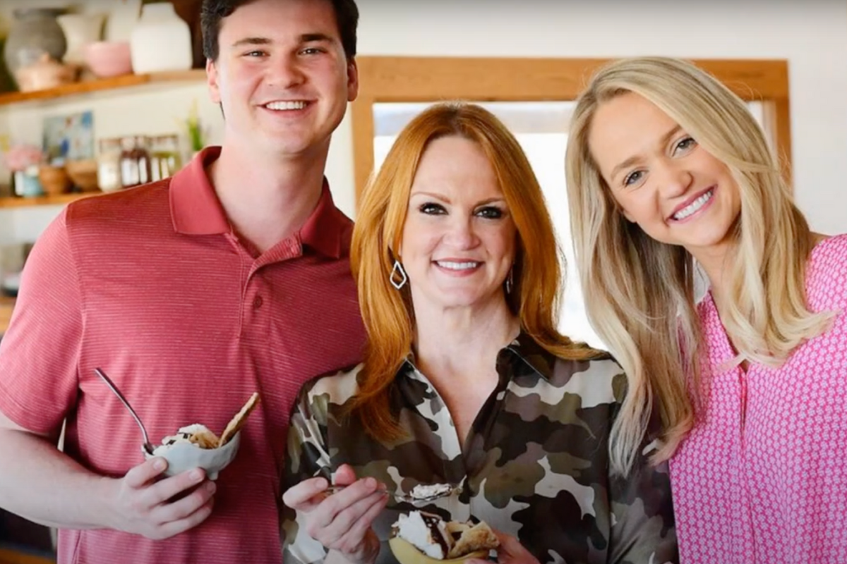 https://www.wideopencountry.com/wp-content/uploads/sites/4/2022/05/ree-drummond-and-Paige-and-her-boyfriend.png?fit=1200%2C800