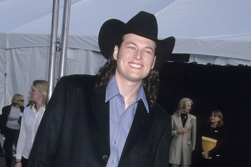 LOS ANGELES - JANUARY 9: Singer Blake Shelton attends the 29th Annual American Music Awards on January 9, 2002 at the Shrine Auditorium in Los Angeles, California.