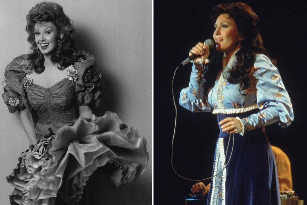10-1988 Naomi Judd of The Judds and American country singer and songwriter Loretta Lynn performs on stage, wearing a long dress, circa 1980.