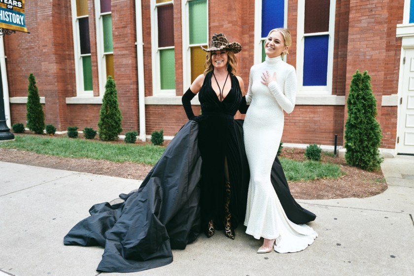 NASHVILLE, TENNESSEE - AUGUST 24: Honoree, Shania Twain and Kelsea Ballerini attend the 15th Annual Academy of Country Music Honors at Ryman Auditorium on August 24, 2022 in Nashville, Tennessee.