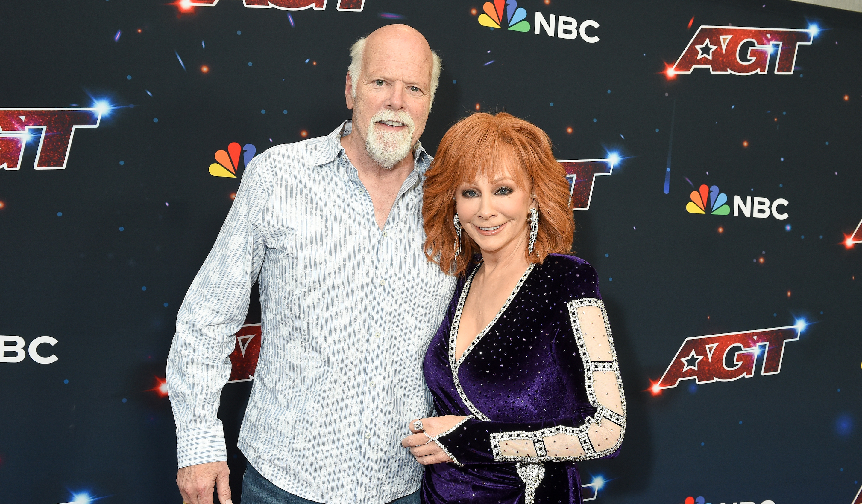 Rex Linn and Reba McEntire at the "America's Got Talent" Red Carpet at the Hotel Dena on September 20, 2023 in Pasadena, California.