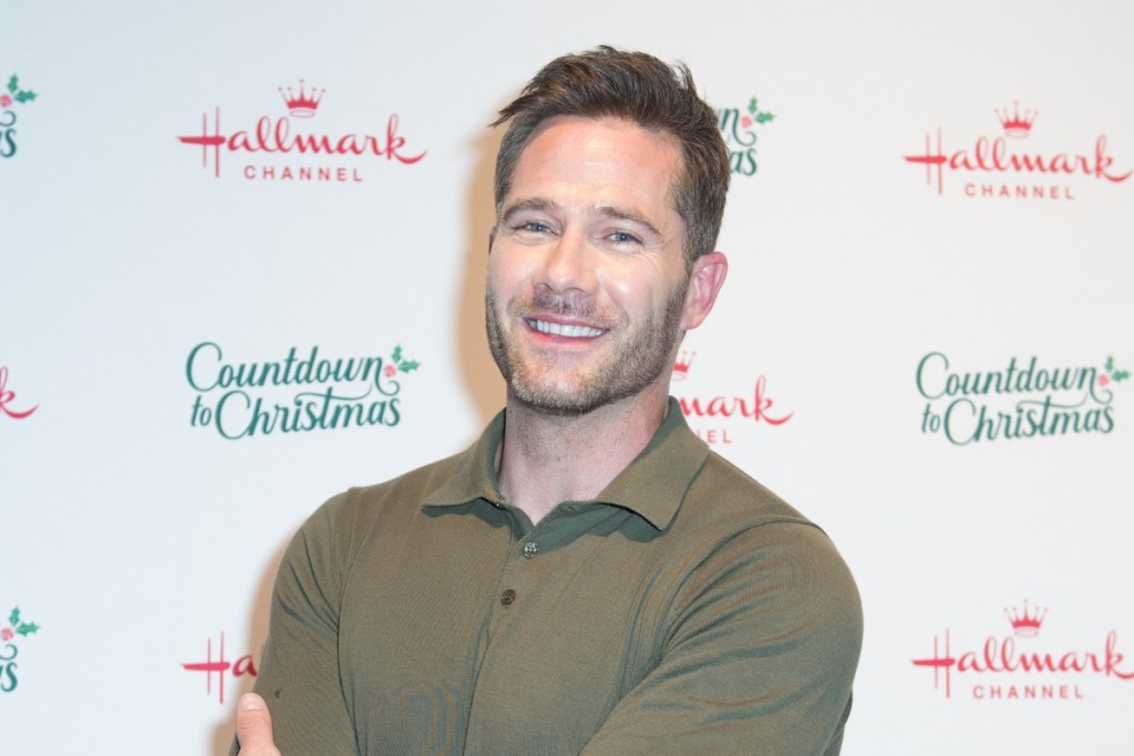 Luke Macfarlane attends Hallmark Channel's Countdown To Christmas Holiday Celebration at The Grove on November 15, 2023